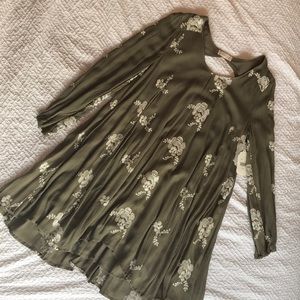 NWT Altar’d State flowy green flower dress